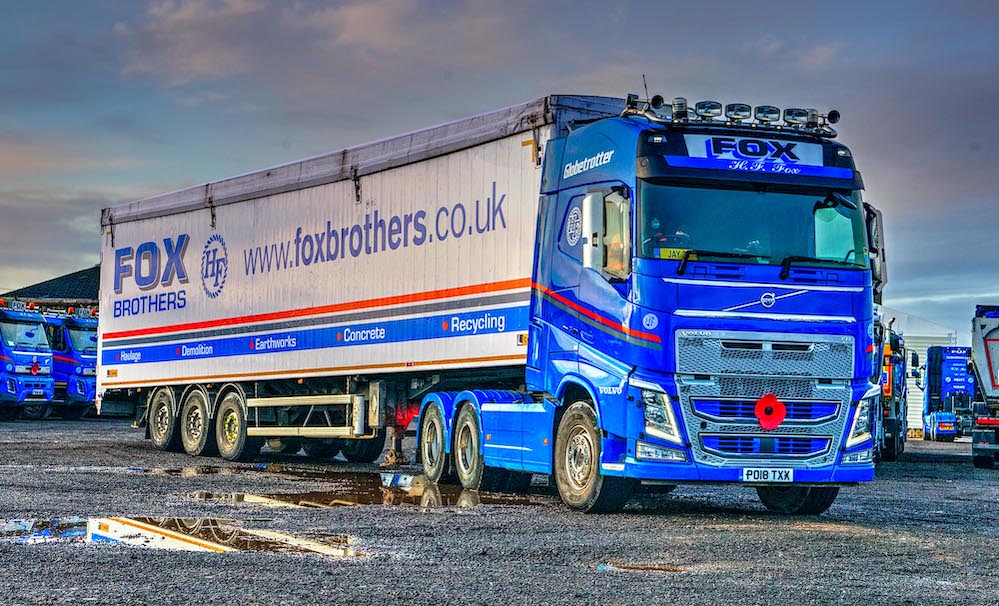 Fox Brothers Expand With New Walking Floor Trailers Trailers Uk