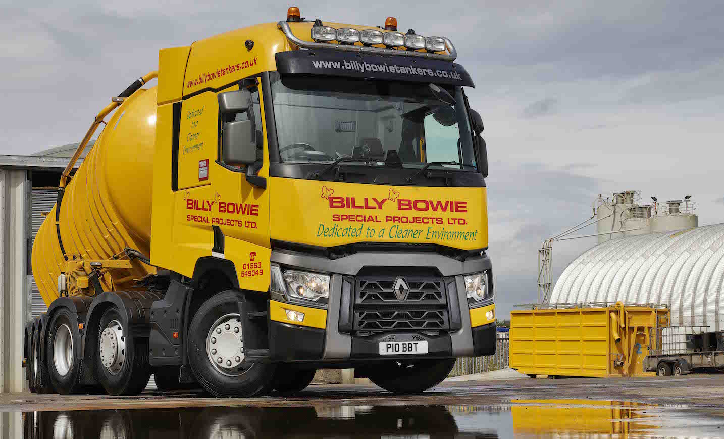 illy Bowie Renault Trucks UK Haulier