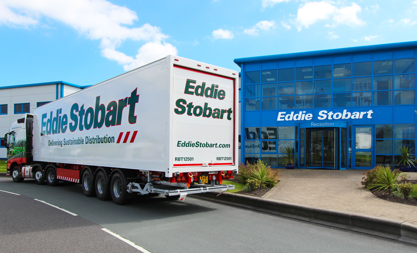 Eddie stowbart new trailer