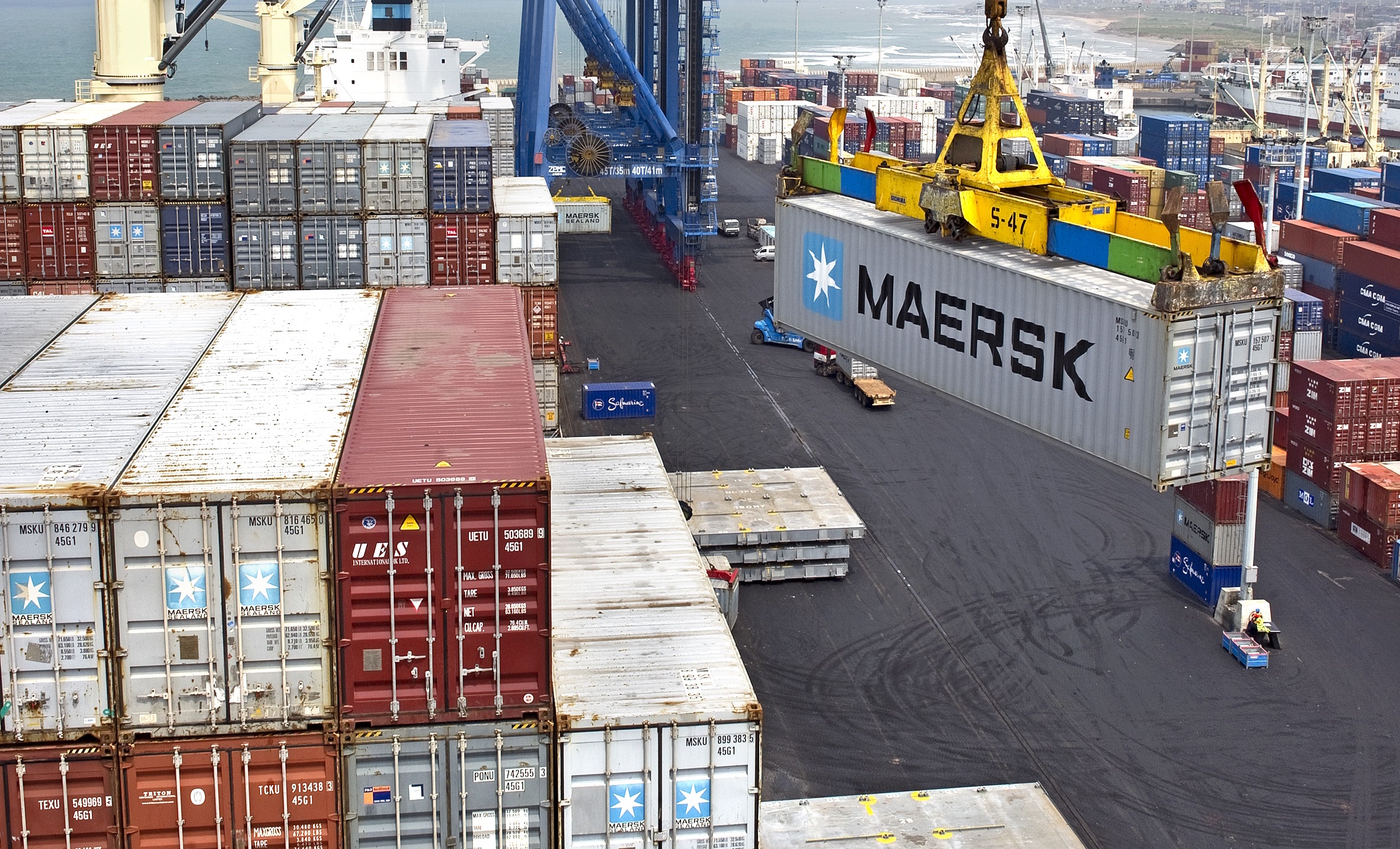 A.P. Møller Mærsk A/S to accelerate growth in Logistics & Services through further integration